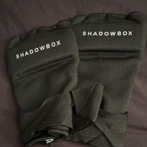 Shadowbox gloves women’s Large.